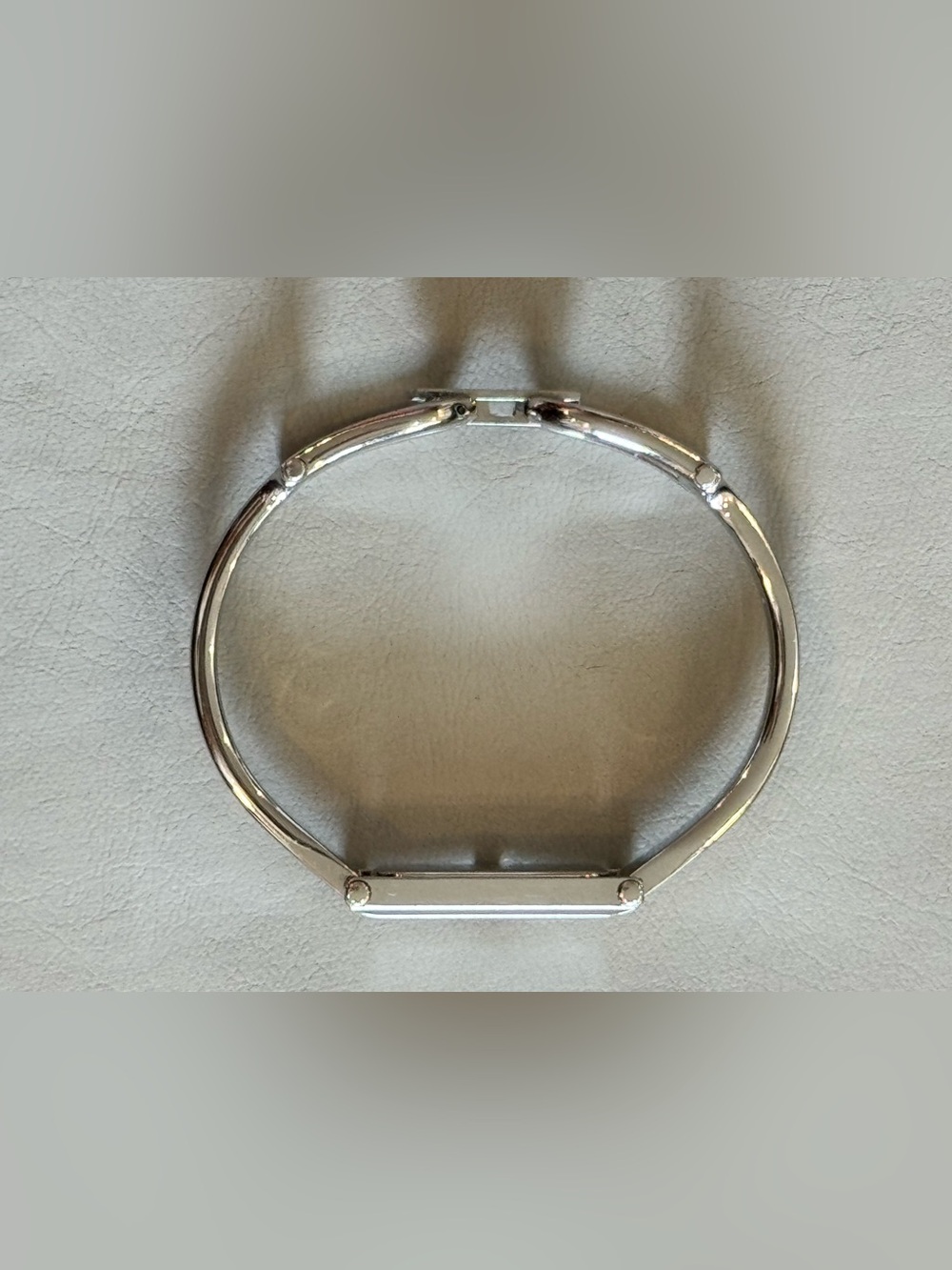 GUCCI Vintage Stainless Steel Bangle Watch - Picture 11 of 17
